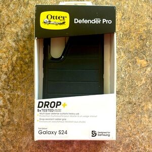 Galaxy s24 Otter Box Defender Pro